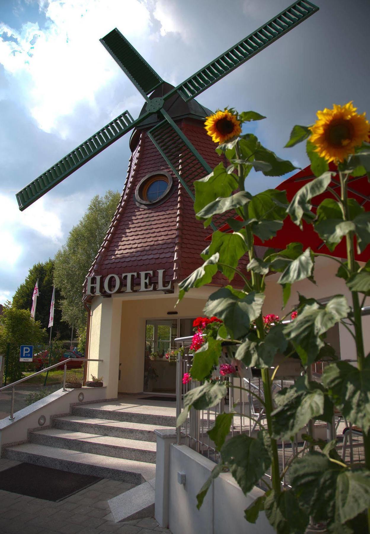 Hotel Restaurant Zur Windmuhle Ansbach Kültér fotó